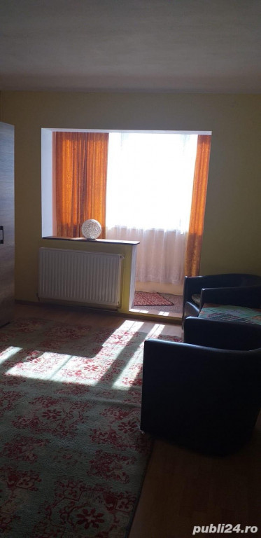 Garsoniera spatioasa de inchiriat, Astra, Brasov