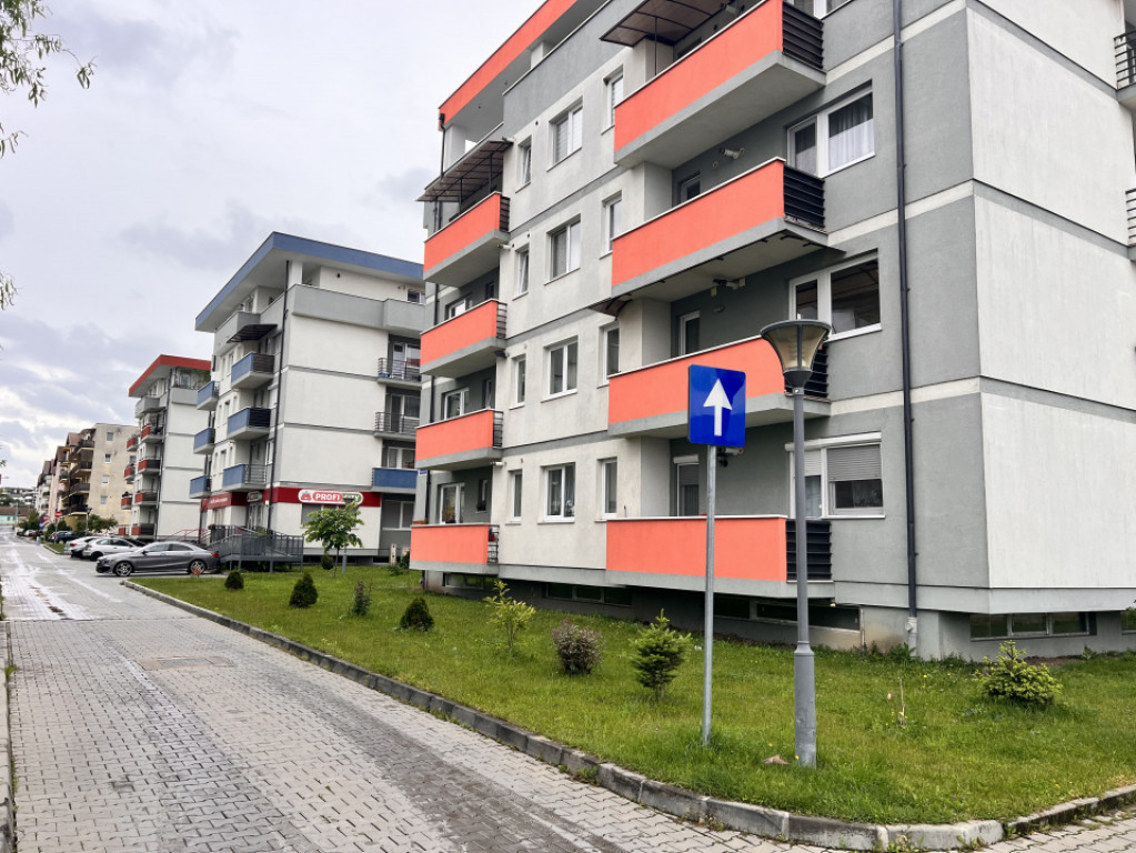 Apartament 2 camere bloc nou et 1 parcare str Maslinului Tur