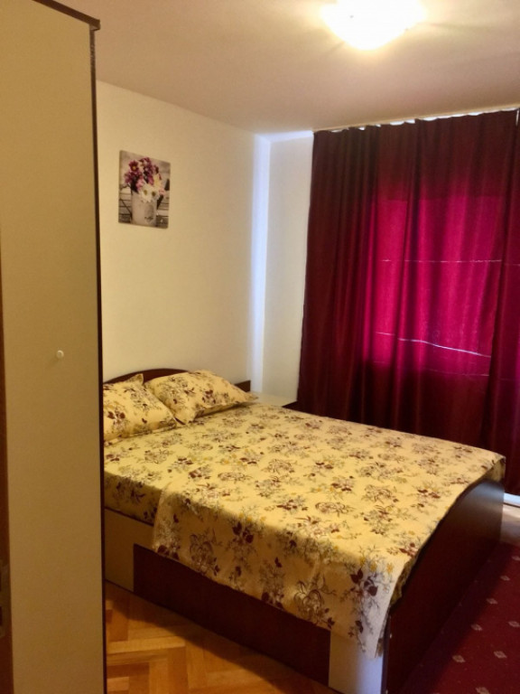 Apartament 3 camere zona Eforie Nord