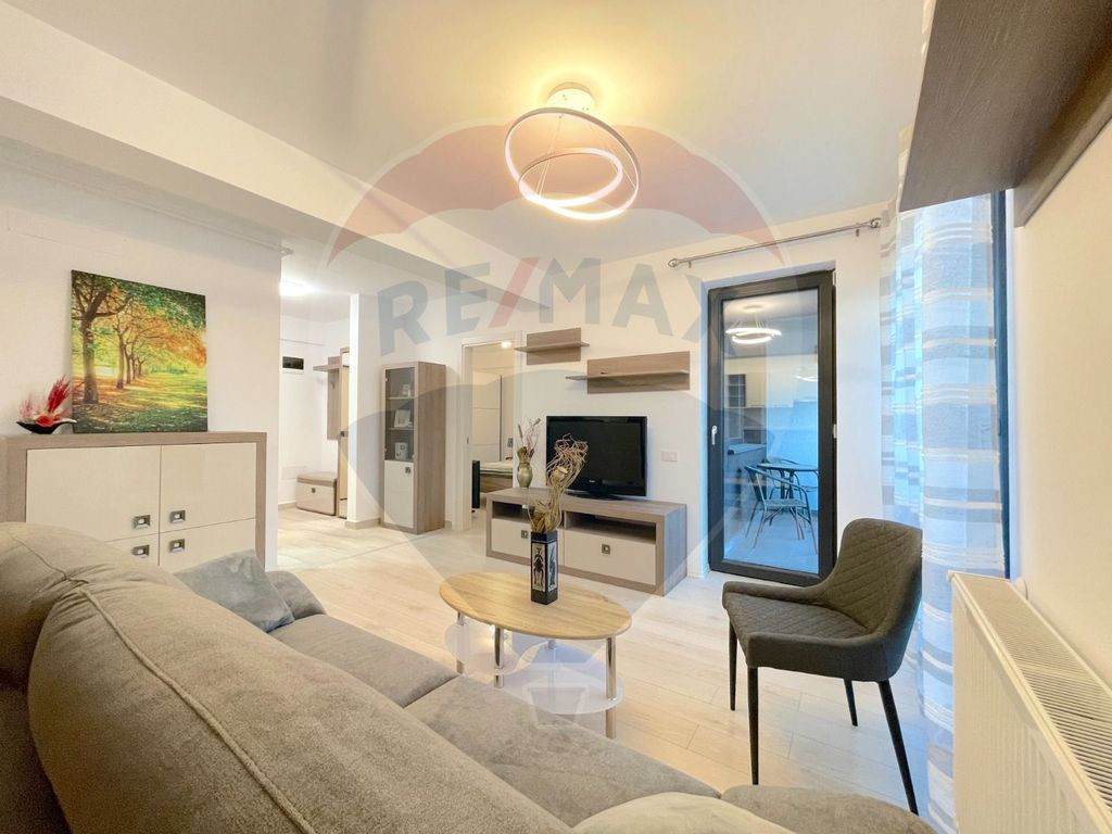 Studio de închiriat, etaj intermediar! Zona Tractorul