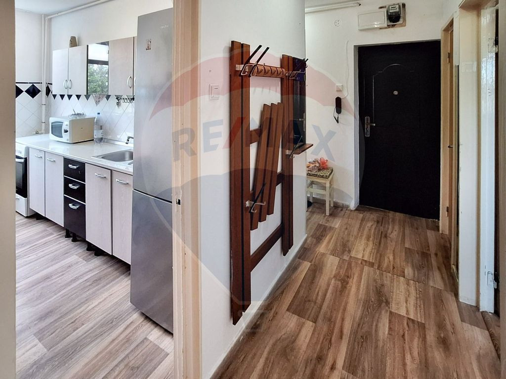Apartament cu 2 camere de închiriat în zona Alexandru O...