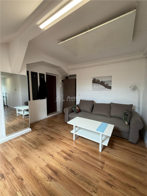 1 camera - Cuza Voda - Etaj 3