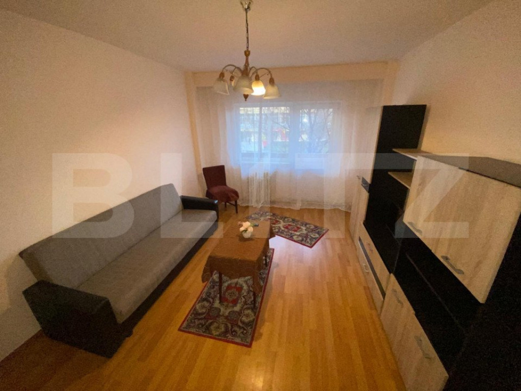 Apartament de vânzare, cu 2 camere decomandate, 53 mp, zon?