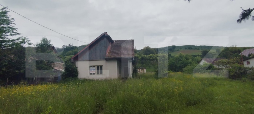 Casa de vanzare, cu 2 camere, 80 mp, zona Periferie