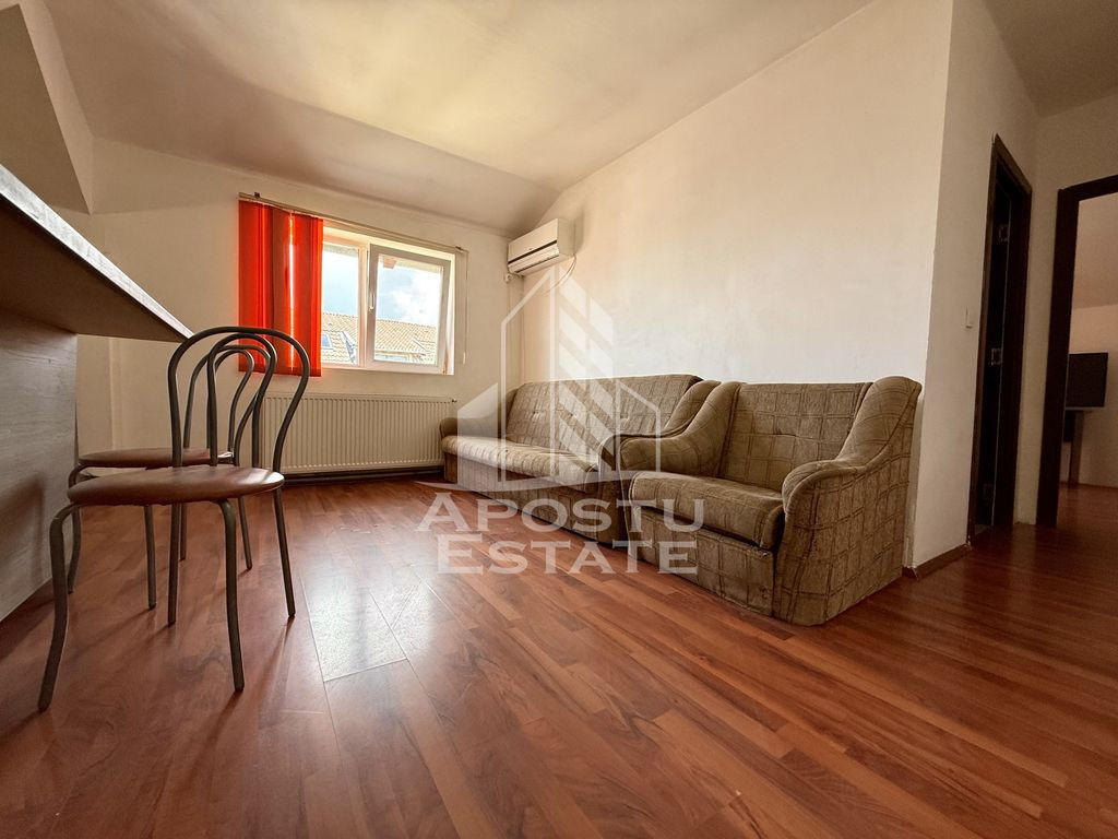 Apartament cu 2 camere, centrala proprie, zona Soarelui