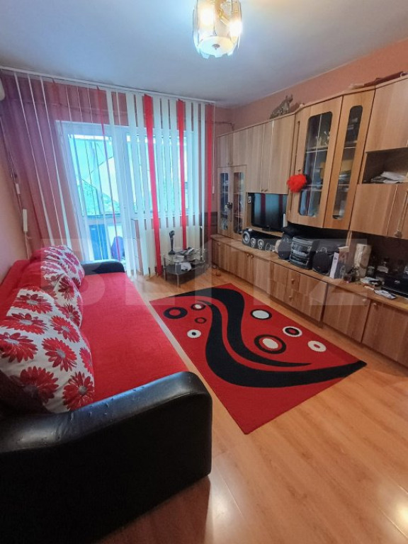 Apartament de vanzare, cu 2 camere, 39 mp, zona piata Aurora