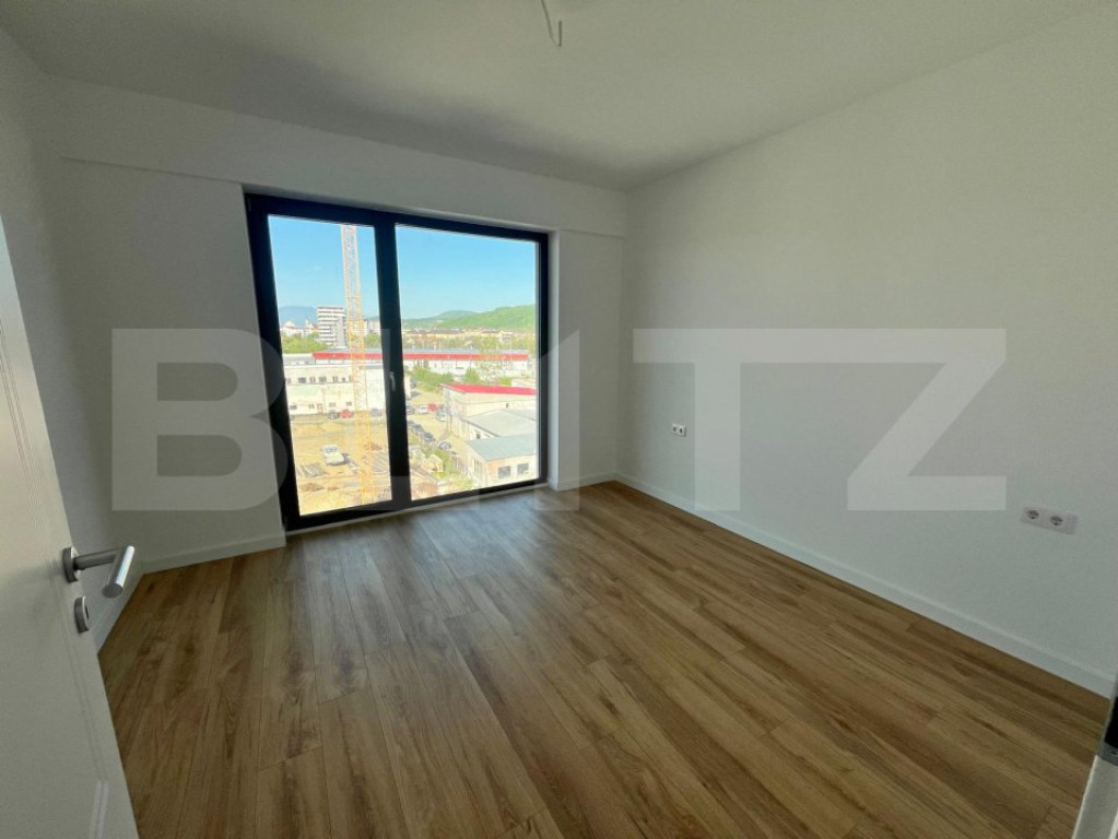Apartament de vanzare, cu 3 camere, 67 mp, finisat lux, zona
