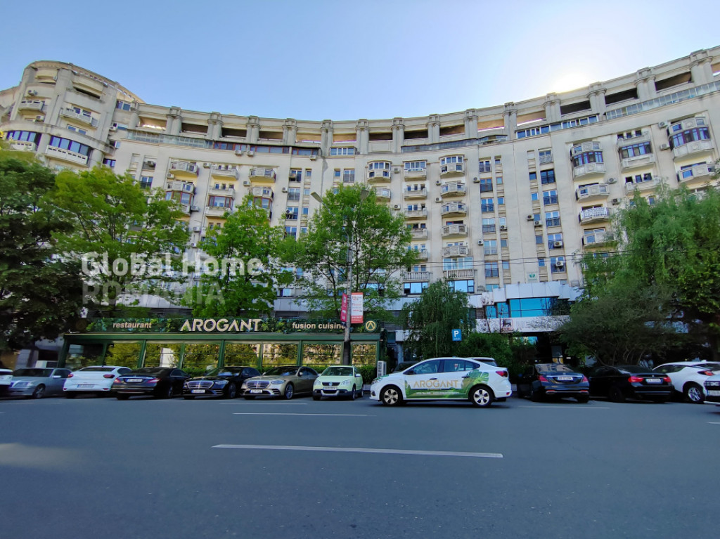 3 camere | Bd Unirii - P-ta Alba Iulia | Decomandat | Mobila