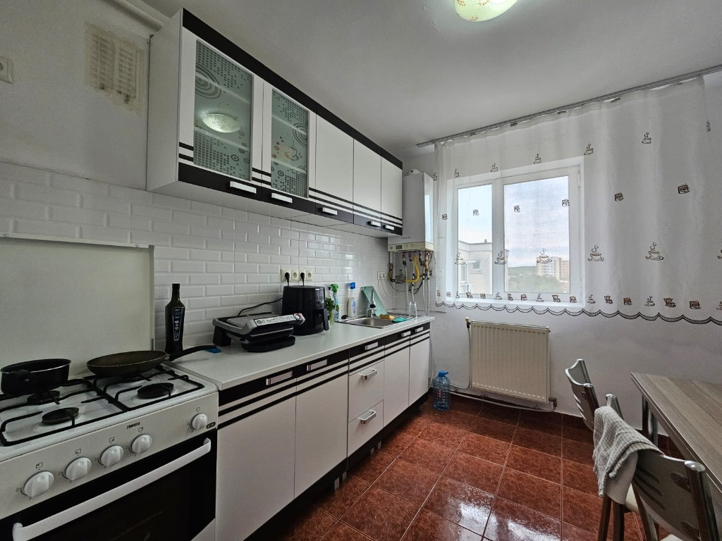 Apartament 2 camere,decomandat, zona Balcescu