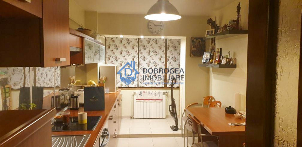 ULTRACENTRAL -3 CAMERE, ETAJ 1.