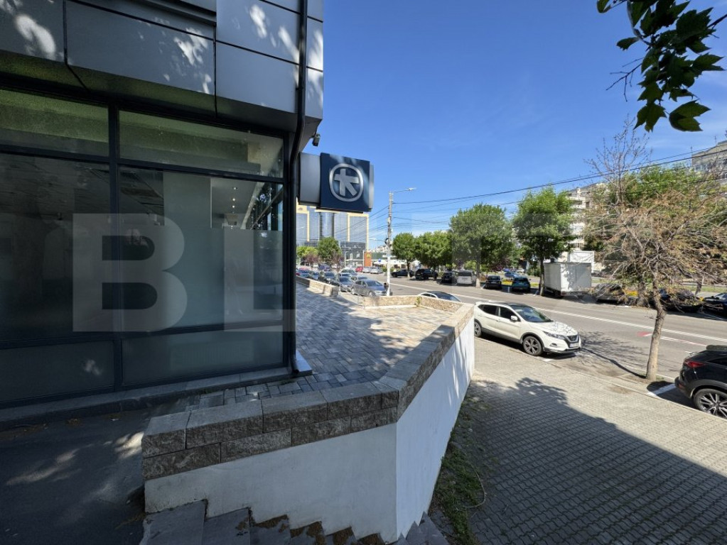 Spațiu comercial de inchiriat, 195 mp, zona A.I.Cuza