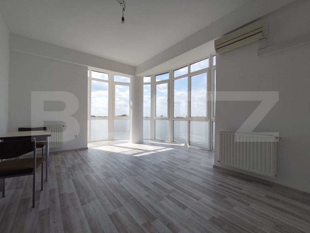 Apartament de vanzare, cu 2 camere, 80 mp, zona calea Aradul
