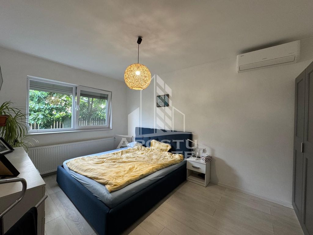 Casa individuala cu 4 camere, teren 700 mp, Mosnita Veche...