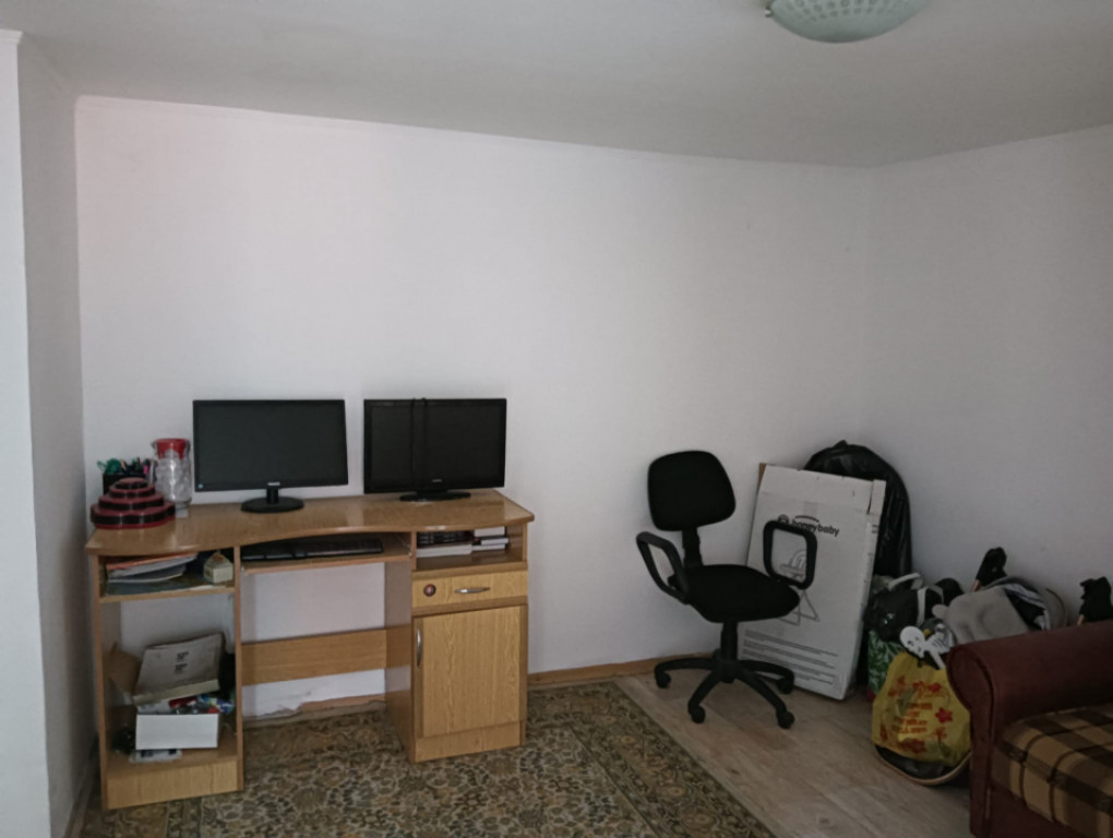 Casa 4 camere - baie -bucatarie Chercea