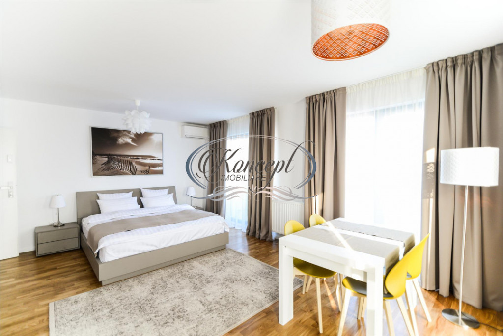 Apartament cu priveliste spre lac, in Park Lake