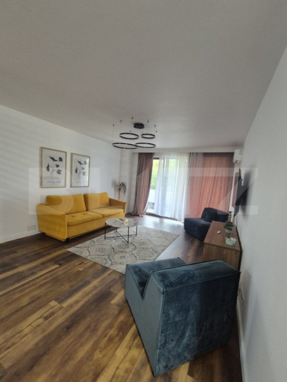 Apartament de inchiriat, cu 2 camere, 60mp, zona complex Azo