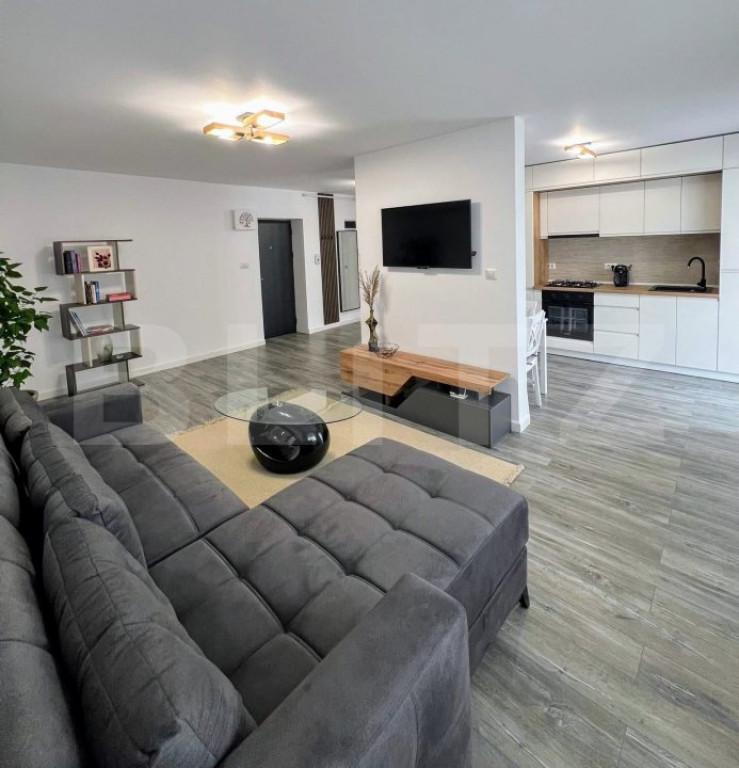 Apartament de vanzare, cu 2 camere, 53 mp, zona Cetate