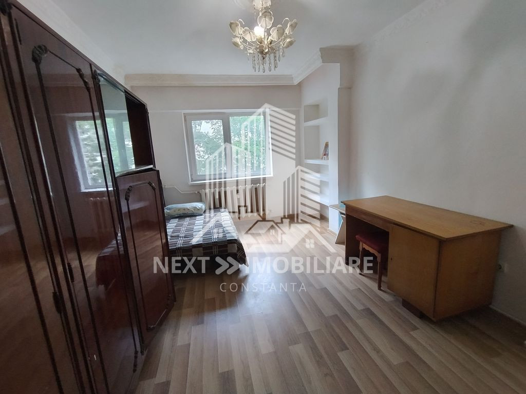 Garsoniera de vanzare Poarta 6, etaj 2, libera