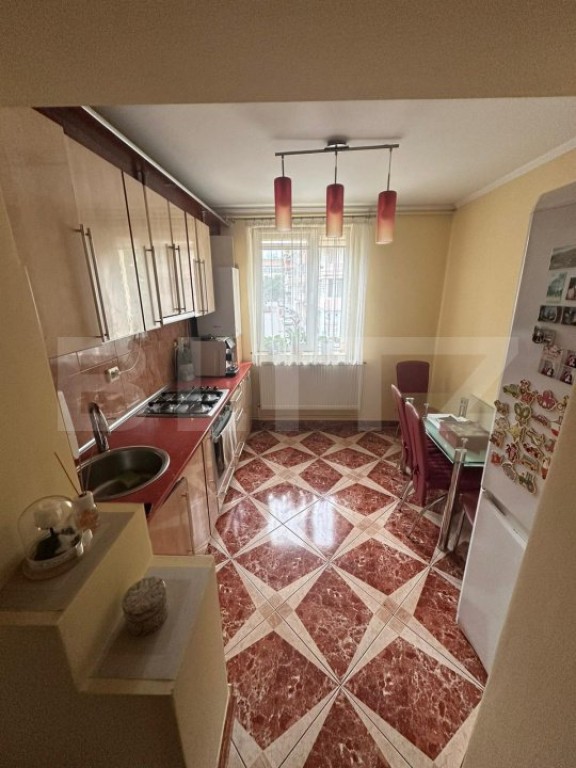 Apartament de vanzare, cu 2 camere, 56 mp, zona Independente