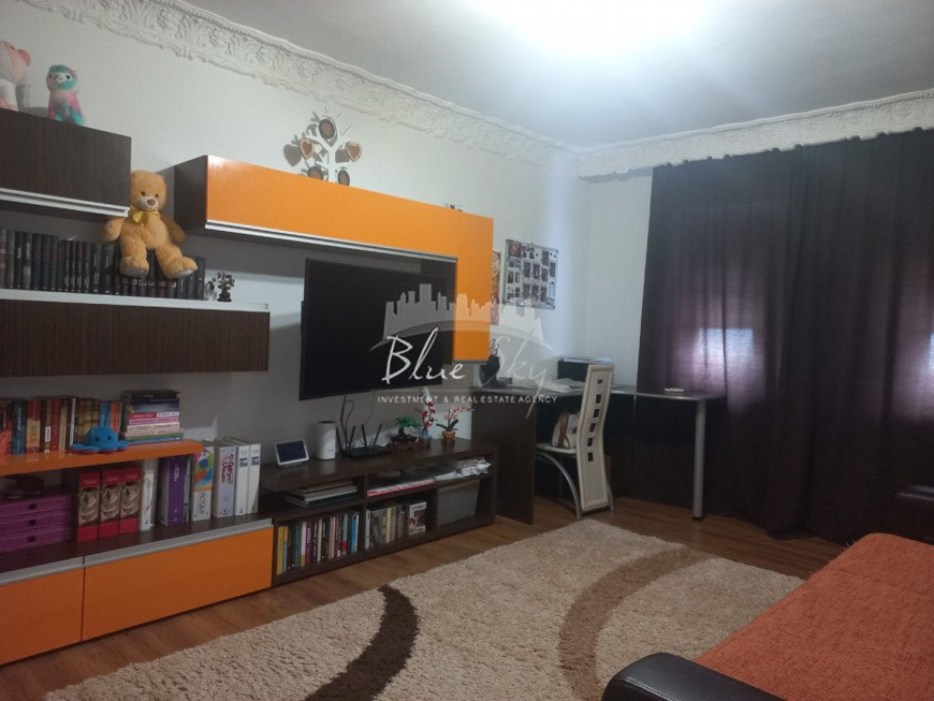 ANDA - APARTAMENT 2 CAMERE DECOMANDAT , 2 Balcoane , central