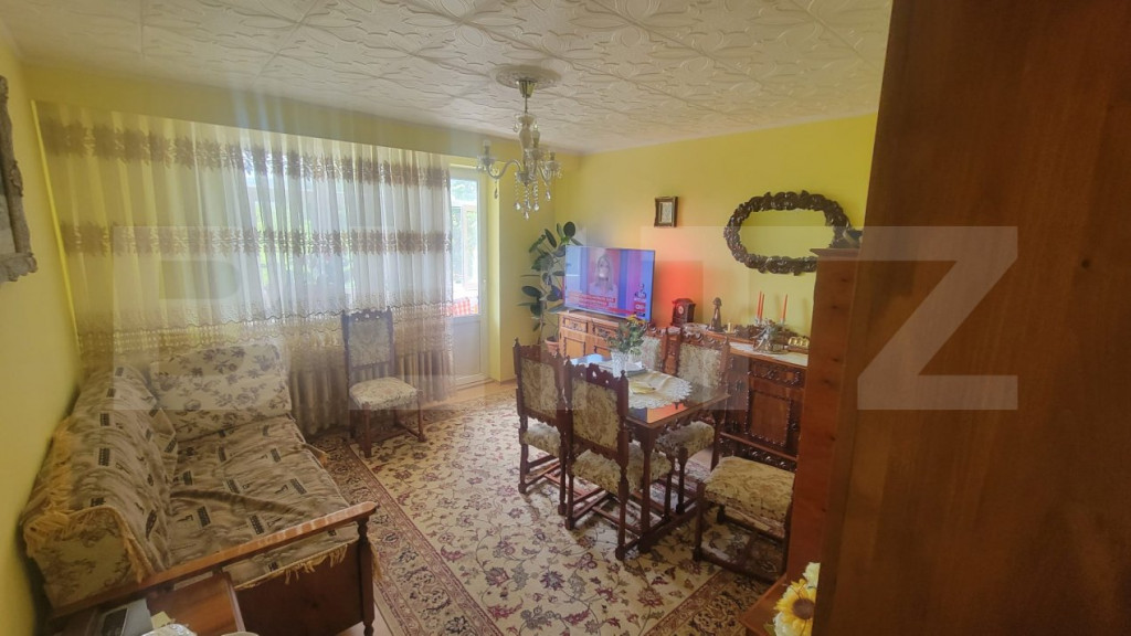 Apartament cu 3 camere, mobilat și utilat, în zonă liniș