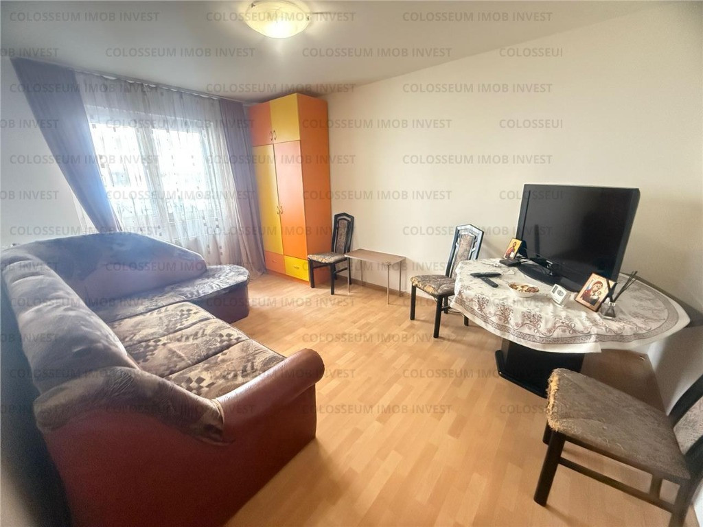 COLOSSEUM: Apartament 2 camere decomandat Calea Bucuresti