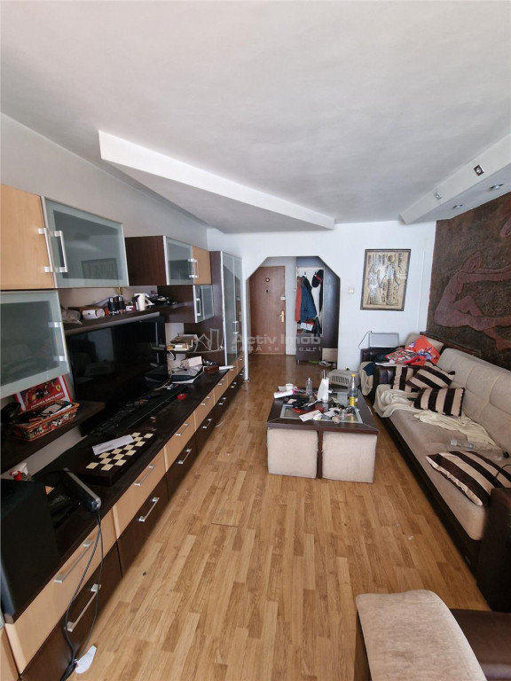 3 Camere Pantelimon- Mega Mall
