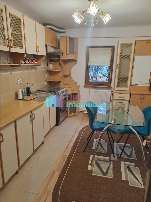 Apartament 3 camere mobilat si utilat Obcini