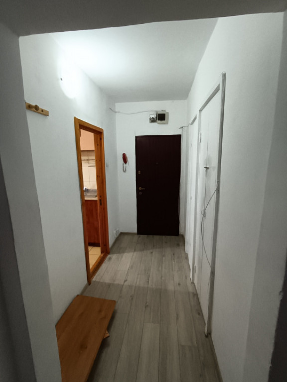 APARTAMENT 3 CAM, DECOMANDAT,COMPLET MOBILAT SI UTILAT,PET F
