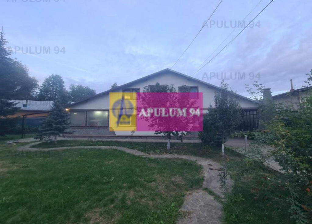 Casă de vacanță de vânzare în Provița de Jos