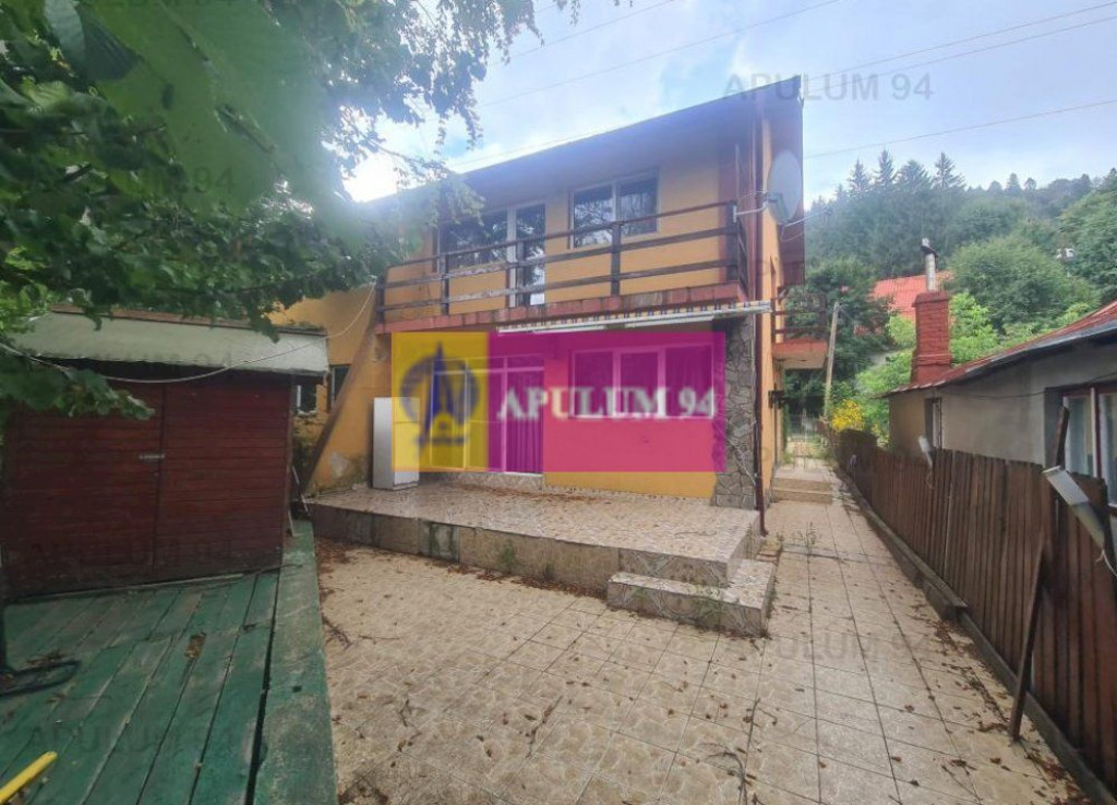 Vilă de vânzare în Bușteni - Zona Castel Cantacuzino