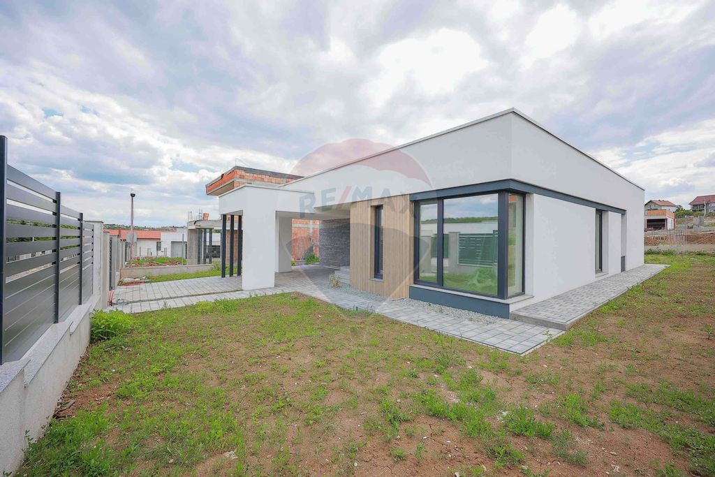 Casă de vânzare "Casa Del Sole" 144 mp Cartier SpringHi...