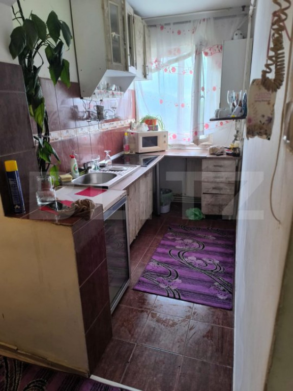 Apartament cu 2 camere decomandat, 45 mp, zona Solidarităț
