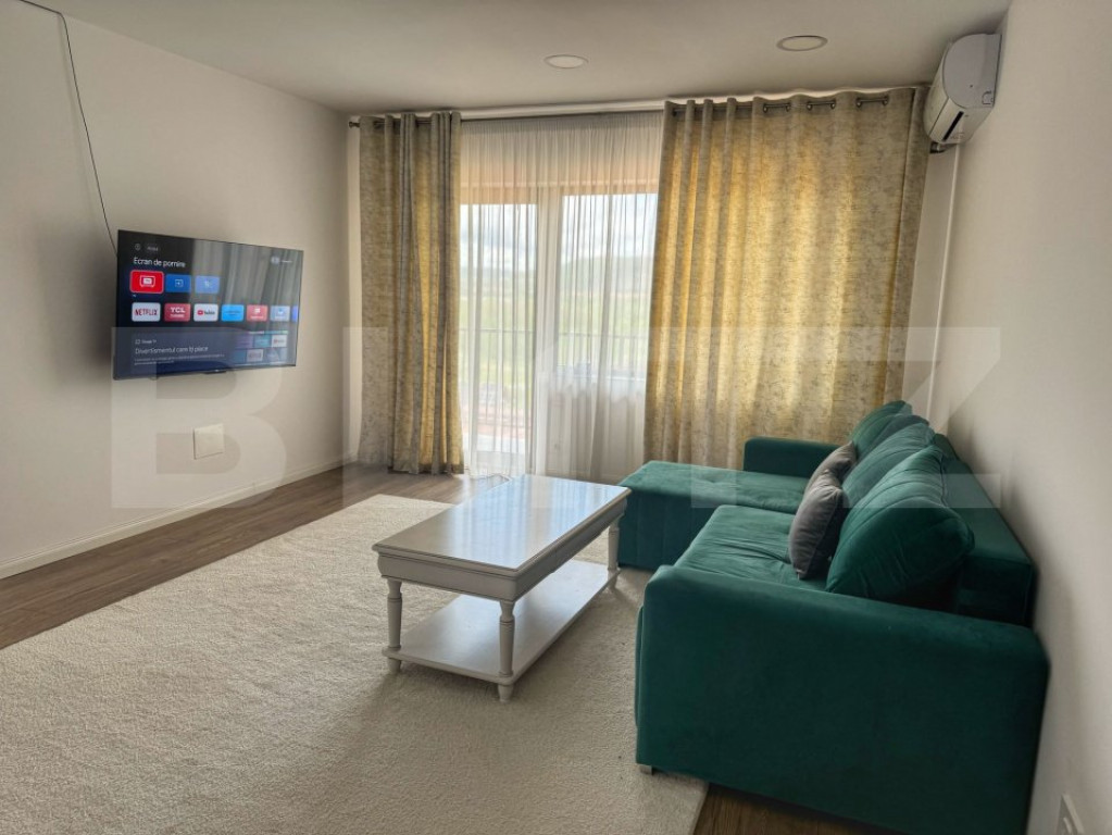 Apartament de vanzare, cu 3 camere, 82 mp, zona scolii