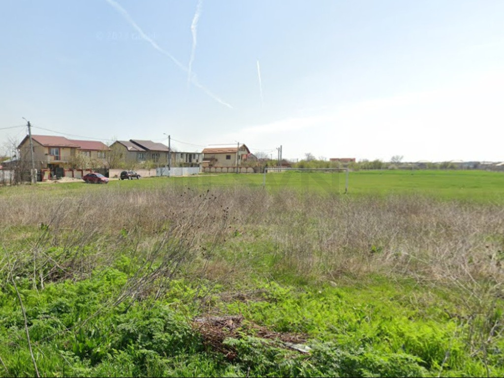 Teren Cernica INTRAVILAN 1588MP