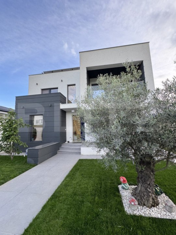 Casa cu piscina(0 costuri intretinere) P+E, 169 mp utili, 40