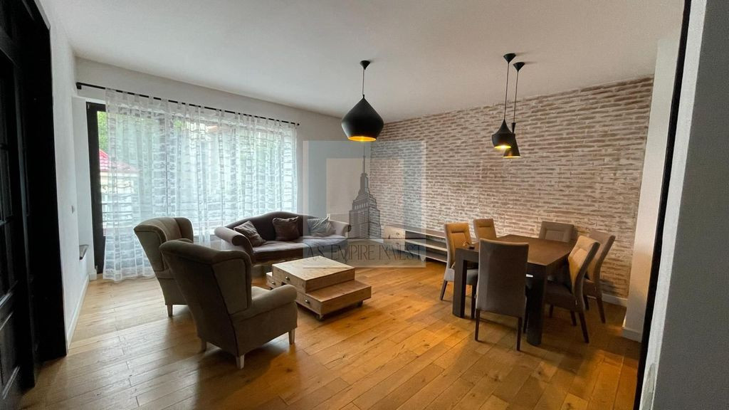 Apartament 3 camere, dresing, 105 mp utili - zona Brasovu...