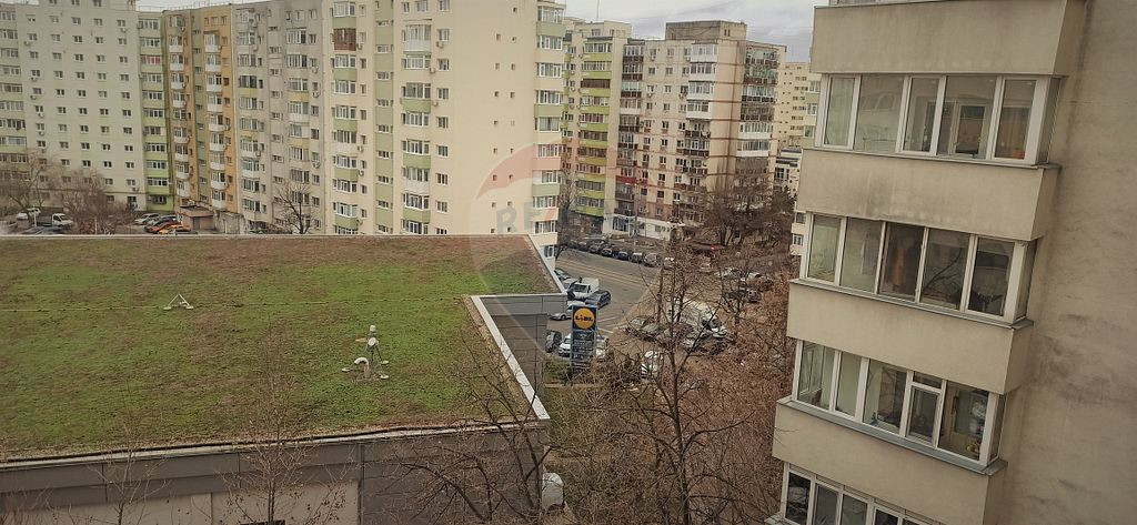 Apartament cu 2 camere de vânzare în zona Baicului
