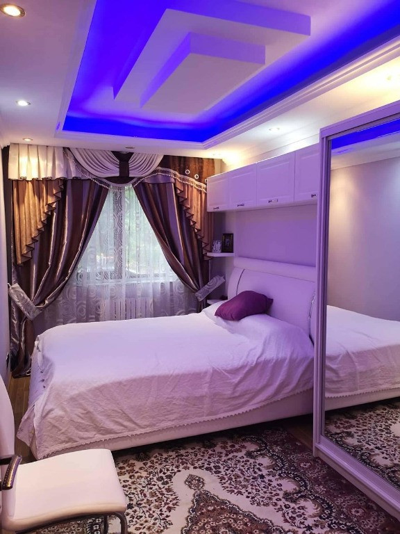 3 camere decomandat zona Complex Studentesc