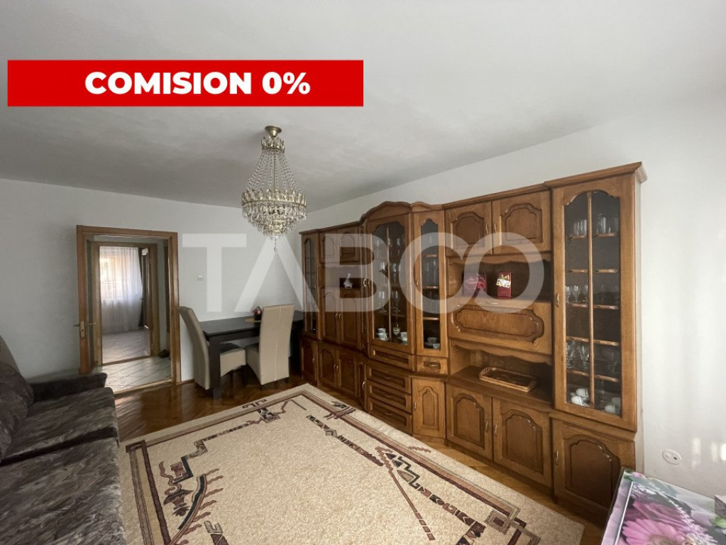 Apartament decomandat 5 camere 100 mp utili pivnita Cetate A