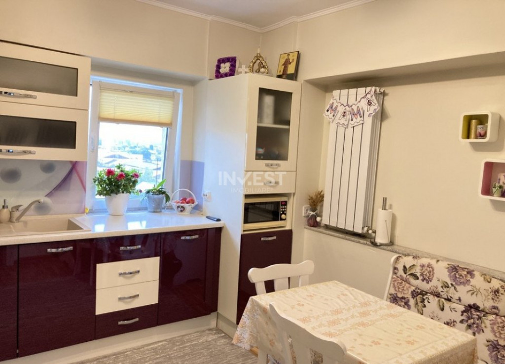 Ap. 4c decomandat, 95mp, intermediar, Nicolina II