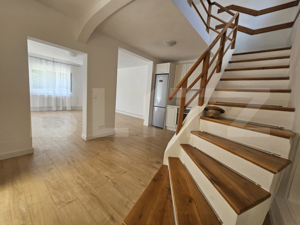 Casa individuala, 5 camere, pentru locuinta sau birou, Andre