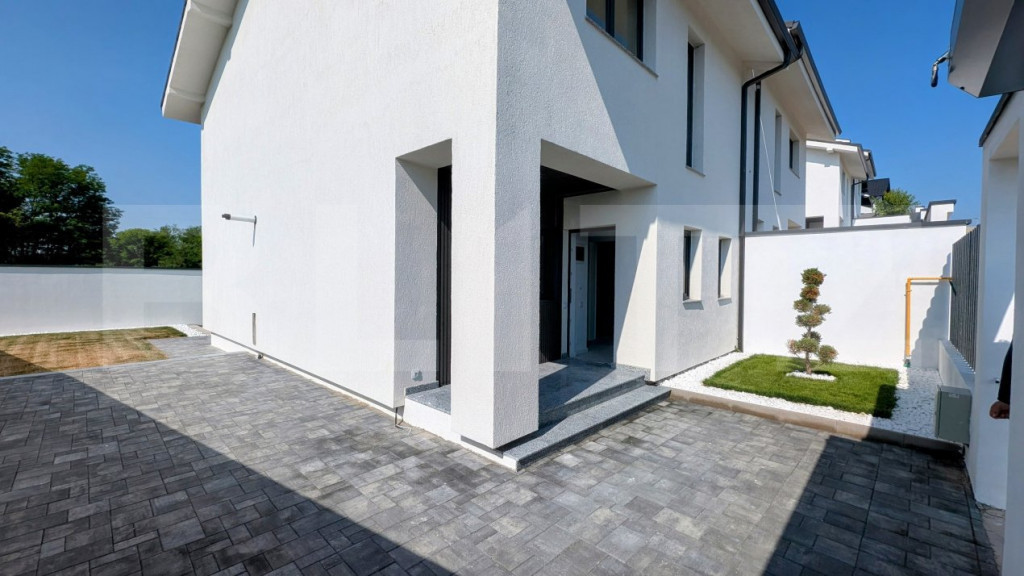 Casa tip duplex, 138 mp utili, cu piscina, 4 camere, Cetate