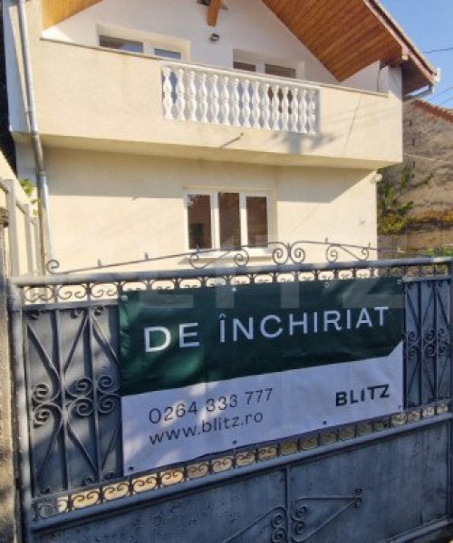 Casa individuala, 5 camere, curte, pentru locuit sau birou,