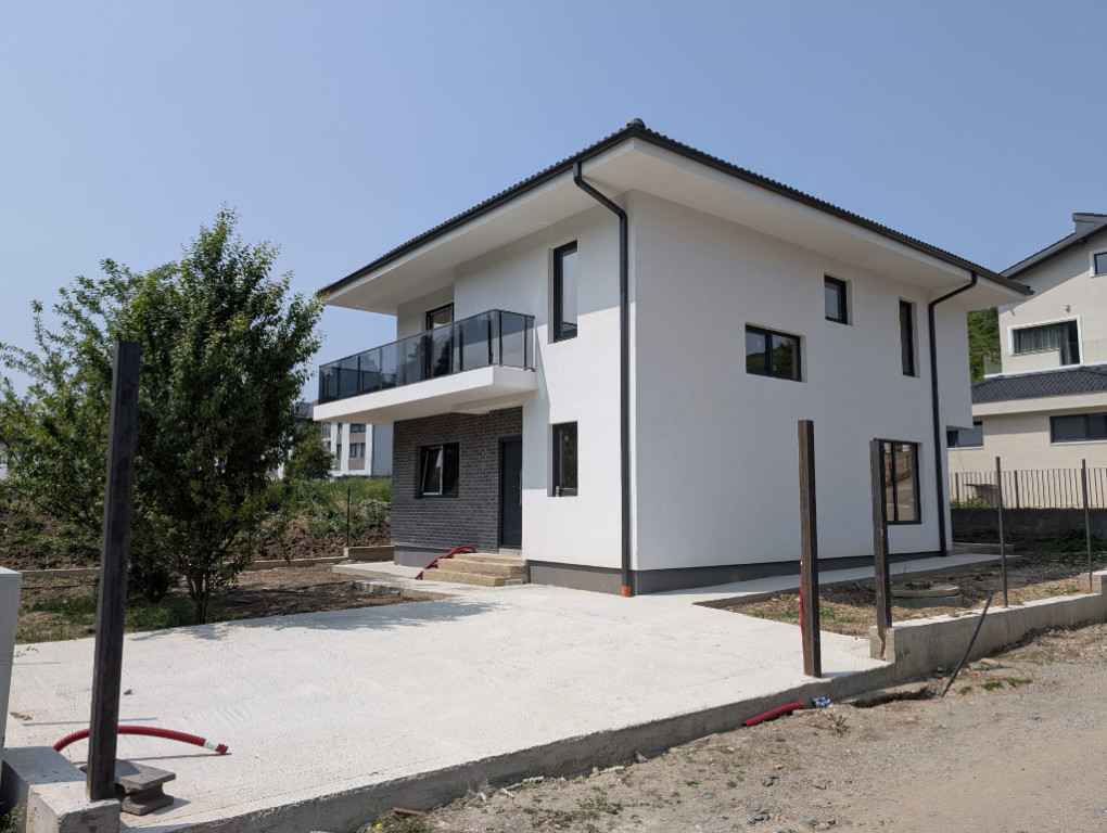 CASA INDIVIDUALA, ZONA VALEA GARBAULUI