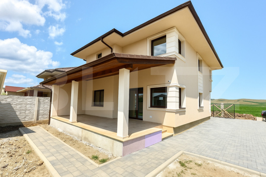 Casă individuală, modernă, 3 bai, 110 mp, în Micești