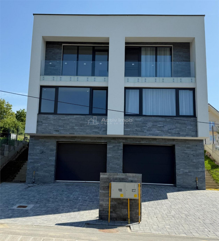 Duplex - Dambul Rotund - S P E , - 166 mp suprafata utila