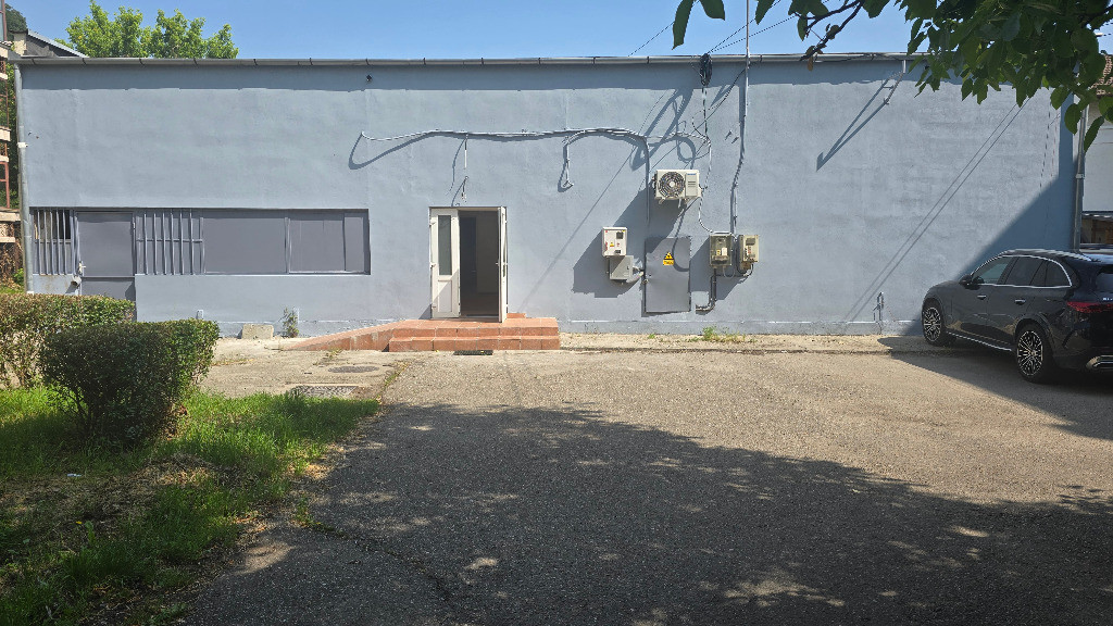 Inchiriez spatiu comercial in Deva, zona Avram Iancu, Punct Termic