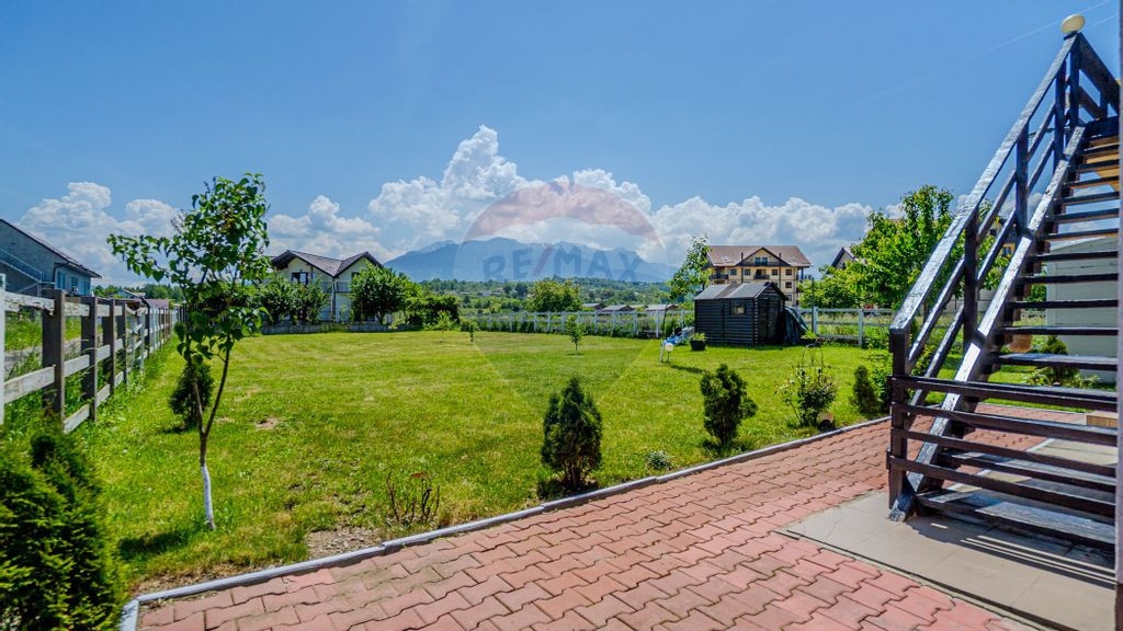 REZERVAT! Casă cu spațiu comercial în Tohanu Nou, la DN73