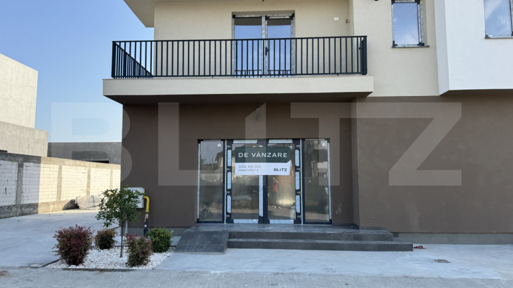 Spațiu comercial parter bloc nou, 60 mp, vitrină, parcare,